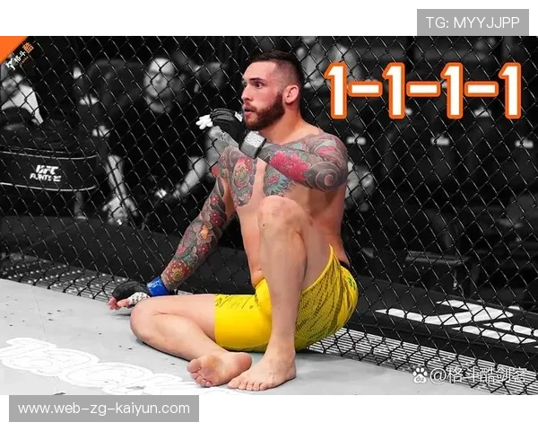 UFC重量级大战血花四溅，裁判被迫提前终止比赛