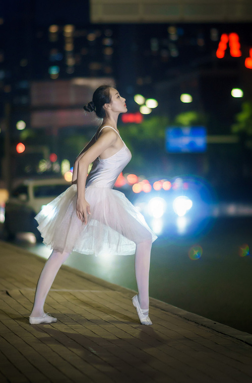 开云体育官网登入-科特迪瓦男篮在非洲锦标赛中持续升温，迈向黄金时代，非洲科特迪瓦现在是什么时间